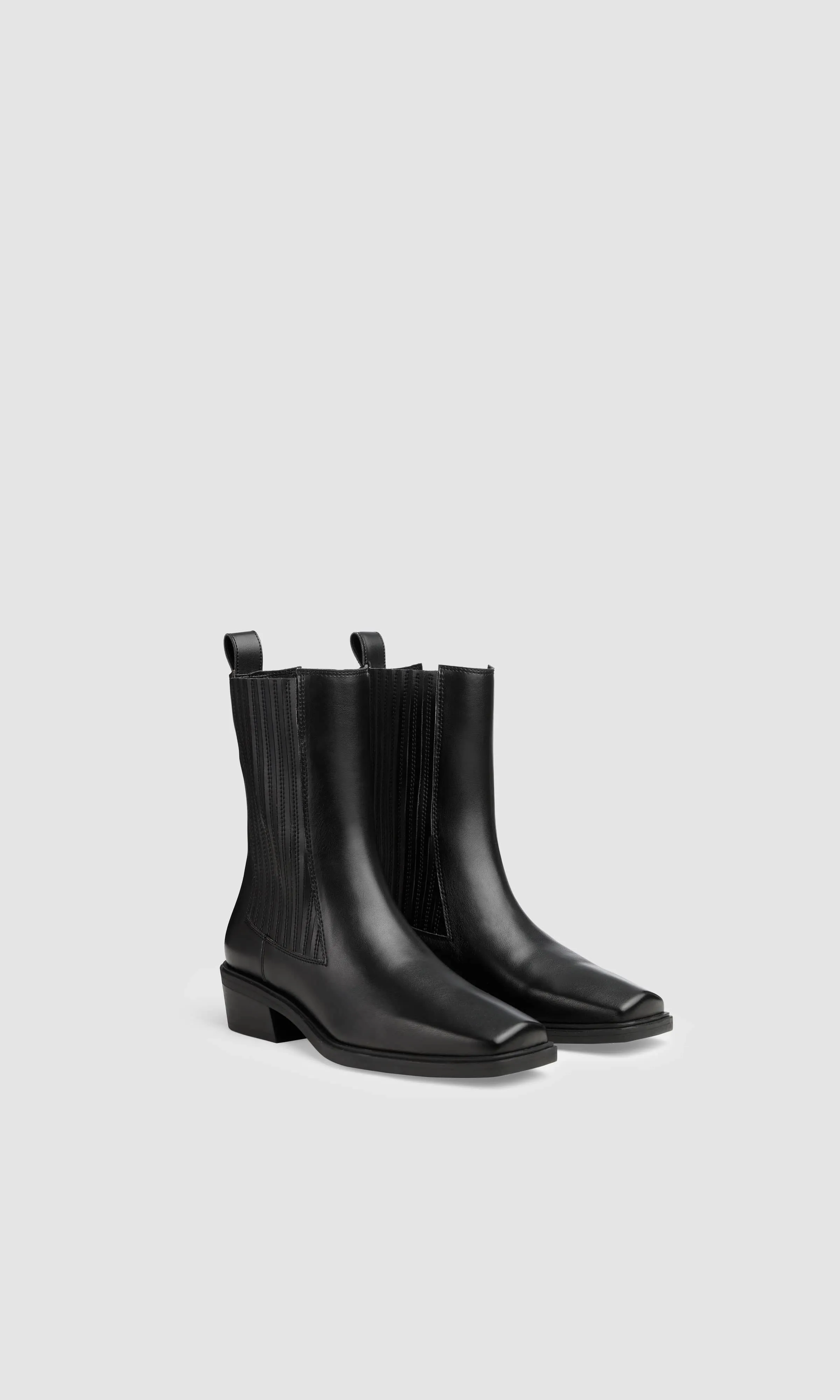 Claudio Vegan Apple Leather Western Boots | Black